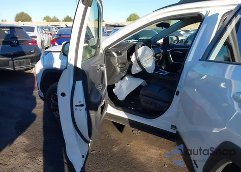 2024 Toyota Rav4 Hybrid Xle Premium from USA, damaged, VIN JTMB6RFV5RJ047787